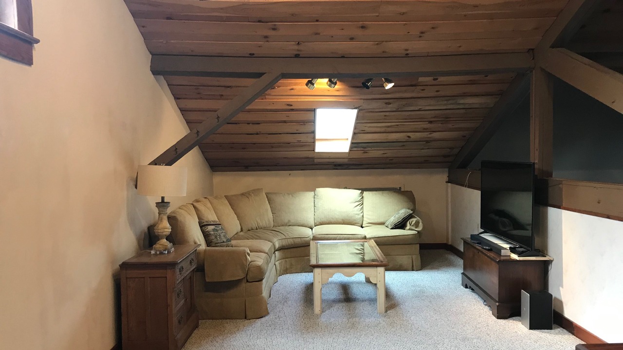 Photo of Livingroom in Keezletown