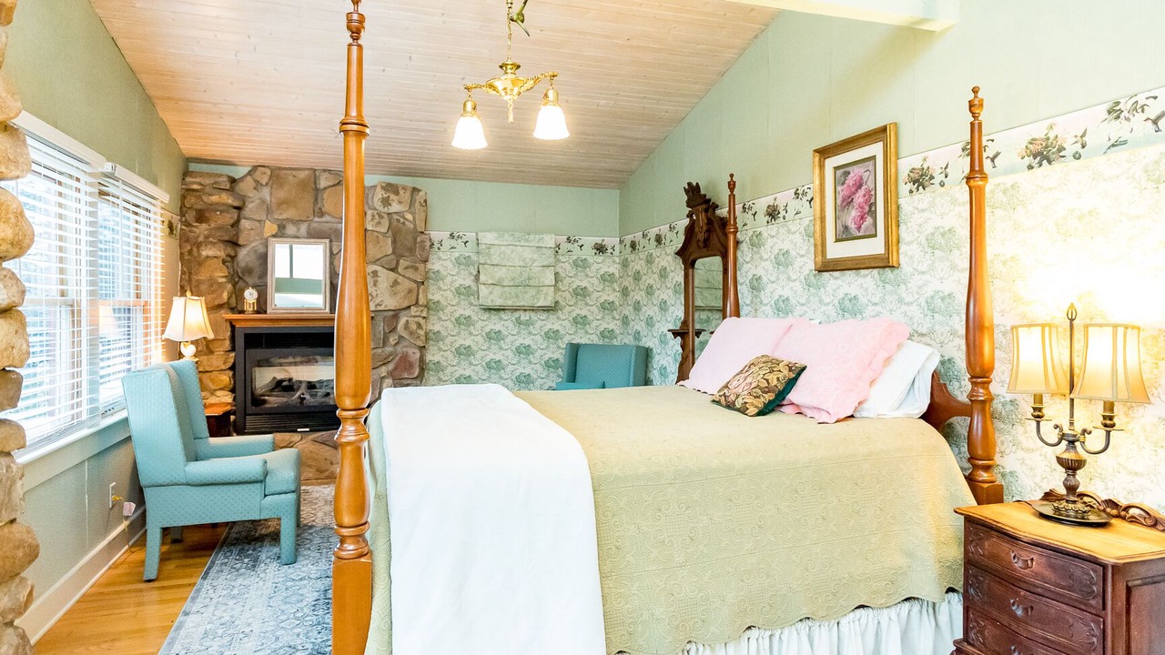 Photo of Bedroom in Keezletown