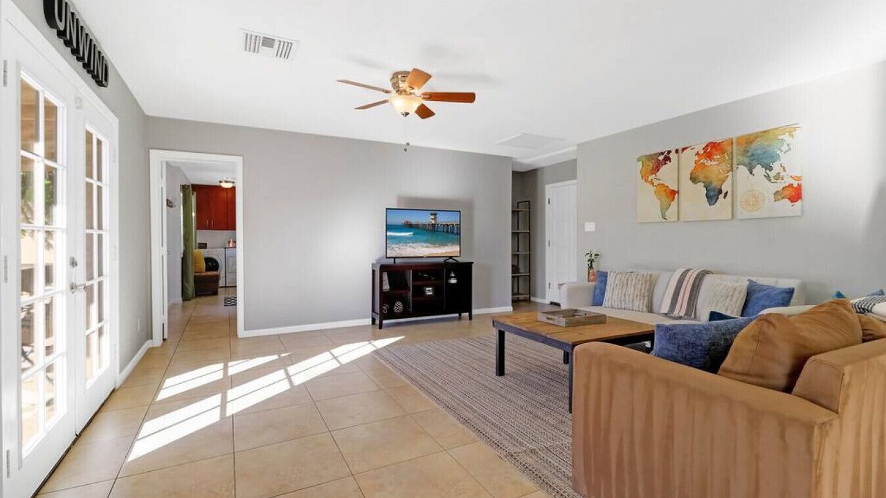 Photo of Livingroom in Scottsdale Estates Nine