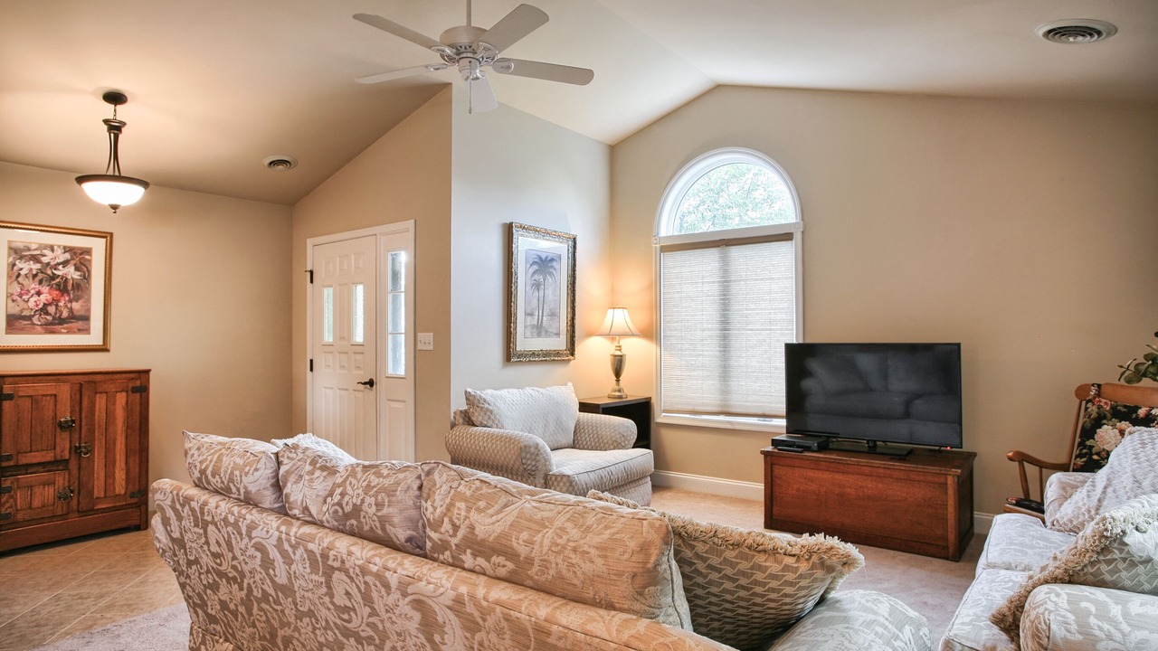 Photo of Livingroom in Mechanicsburg