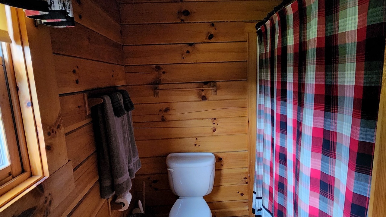 Photo of Bathroom in Nelsonville