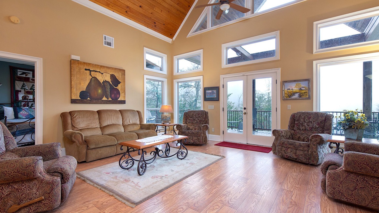 Photo of Livingroom in Pittman Center
