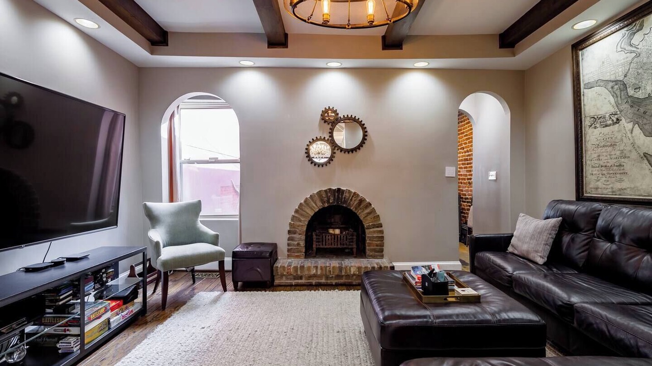 Photo of Livingroom in Capitol Hill