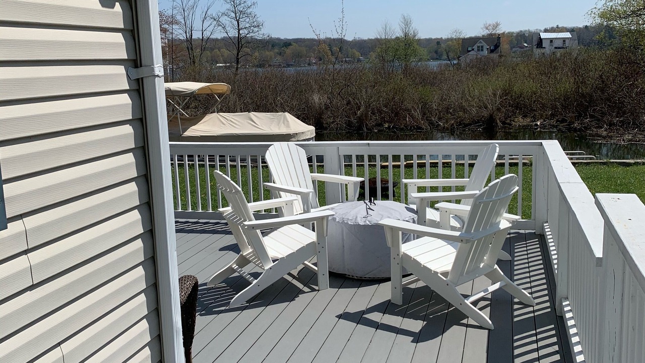 Photo of Patio Balcony in Conneaut Lakeshore