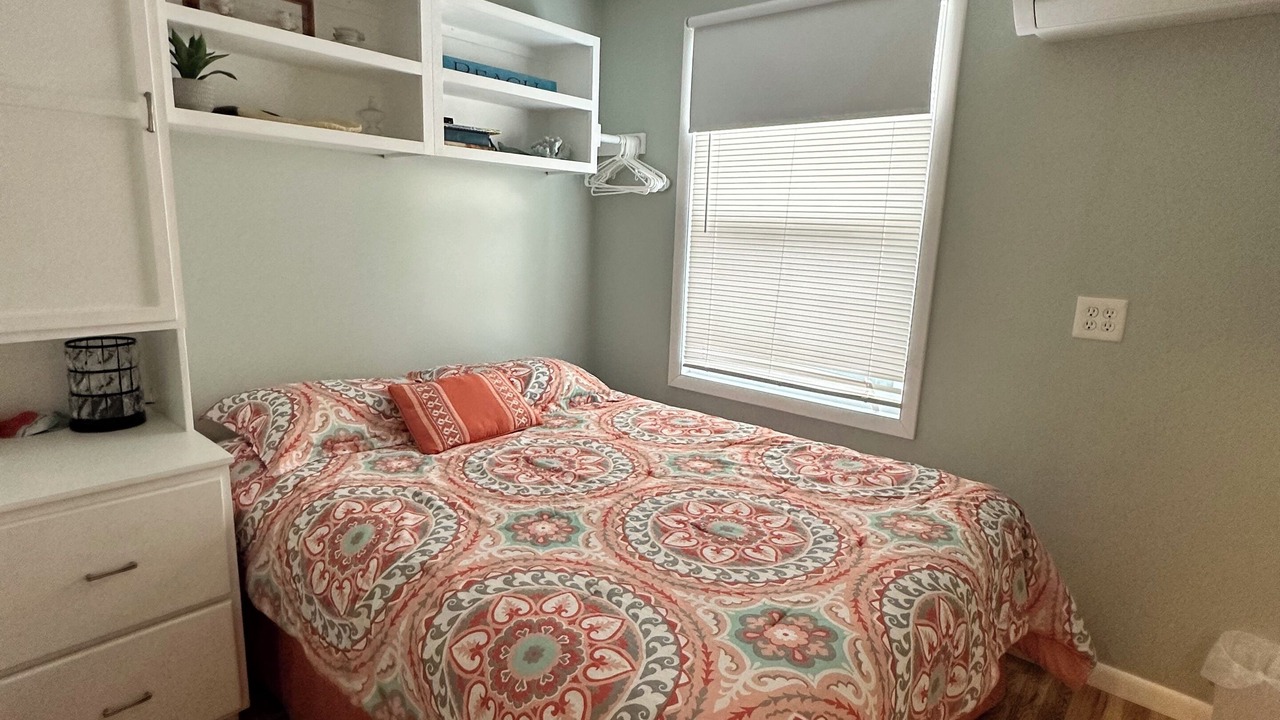 Photo of Bedroom in Townsend's Inlet
