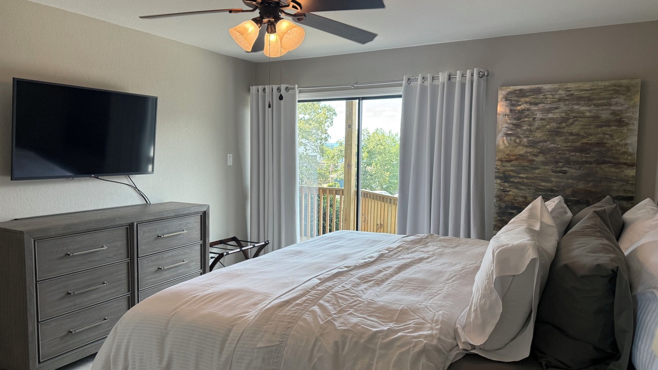 Photo of Bedroom in Mid America