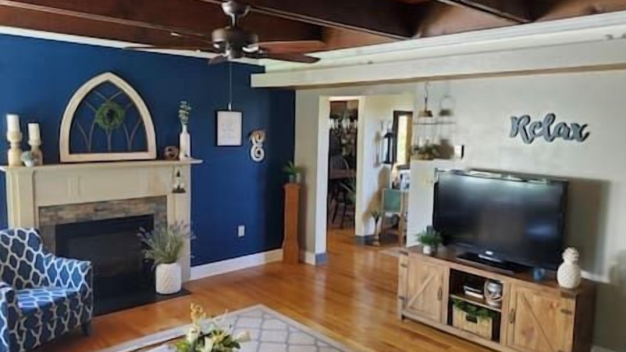 Photo of Bedroom in Huntington Mills