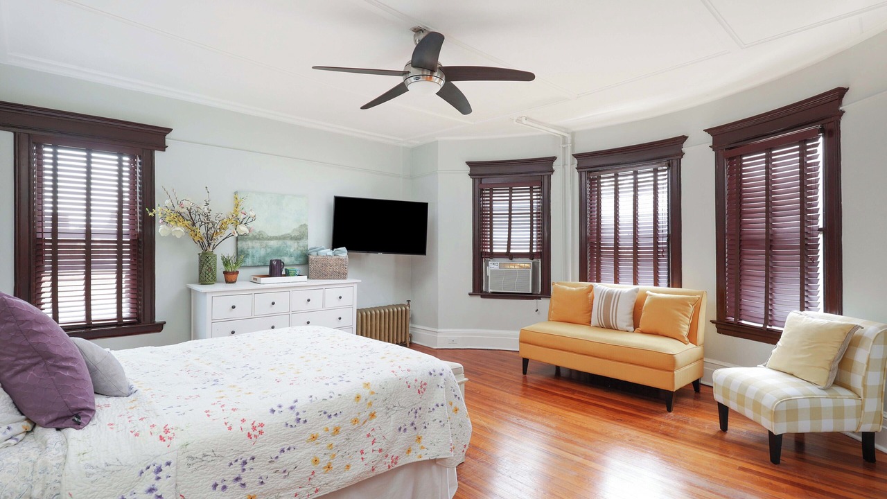 Photo of Bedroom in Asbury Park