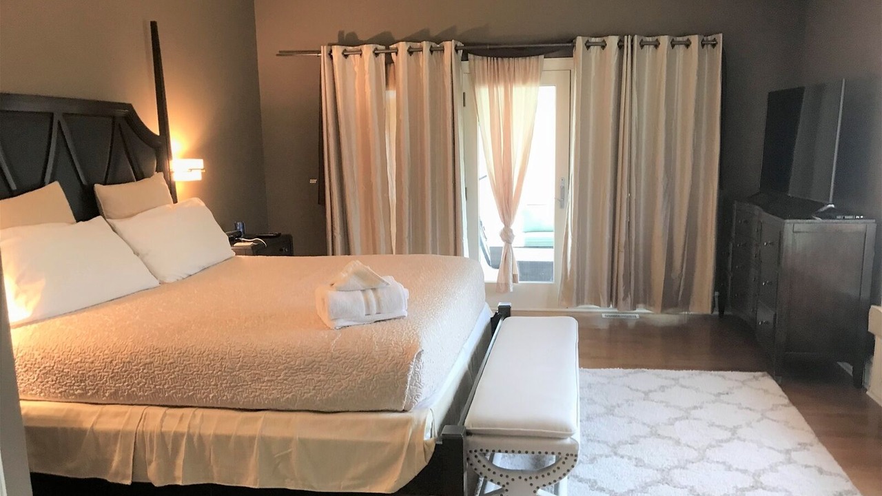 Photo of Bedroom in Saugatuck