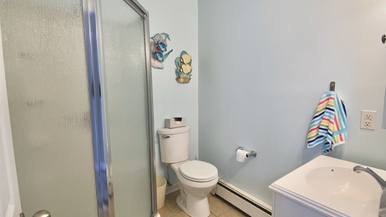Photo of Bathroom in Avalon