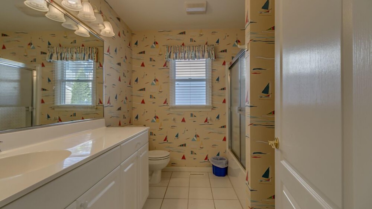 Photo of Bathroom in Avalon