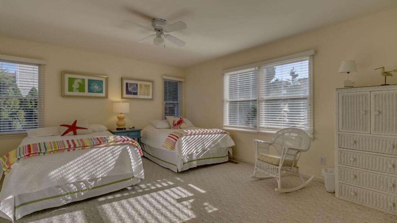 Photo of Bedroom in Avalon