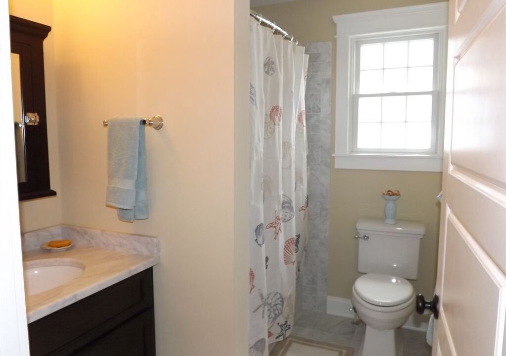 Photo of Bathroom in Avalon