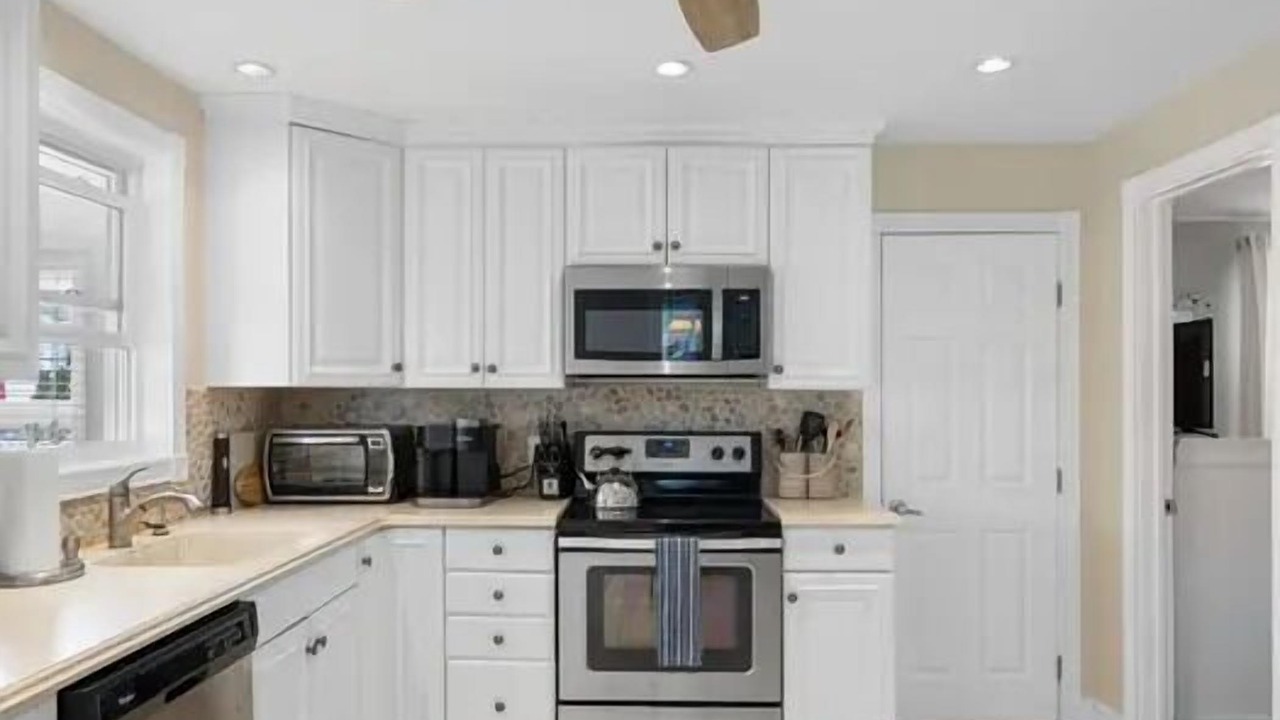 Photo of Kitchen in Avalon