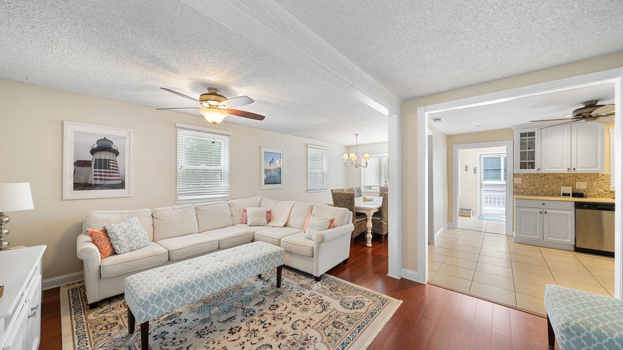 Photo of Livingroom in Avalon