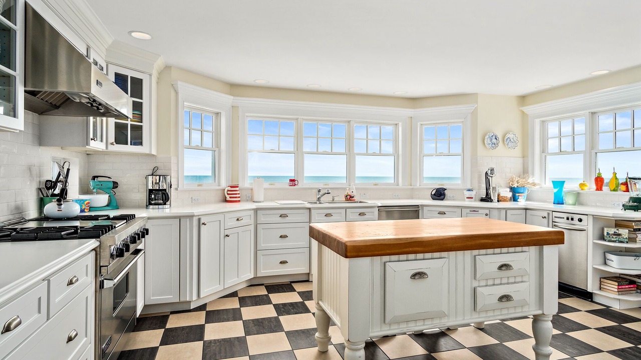 Photo of Kitchen in Avalon