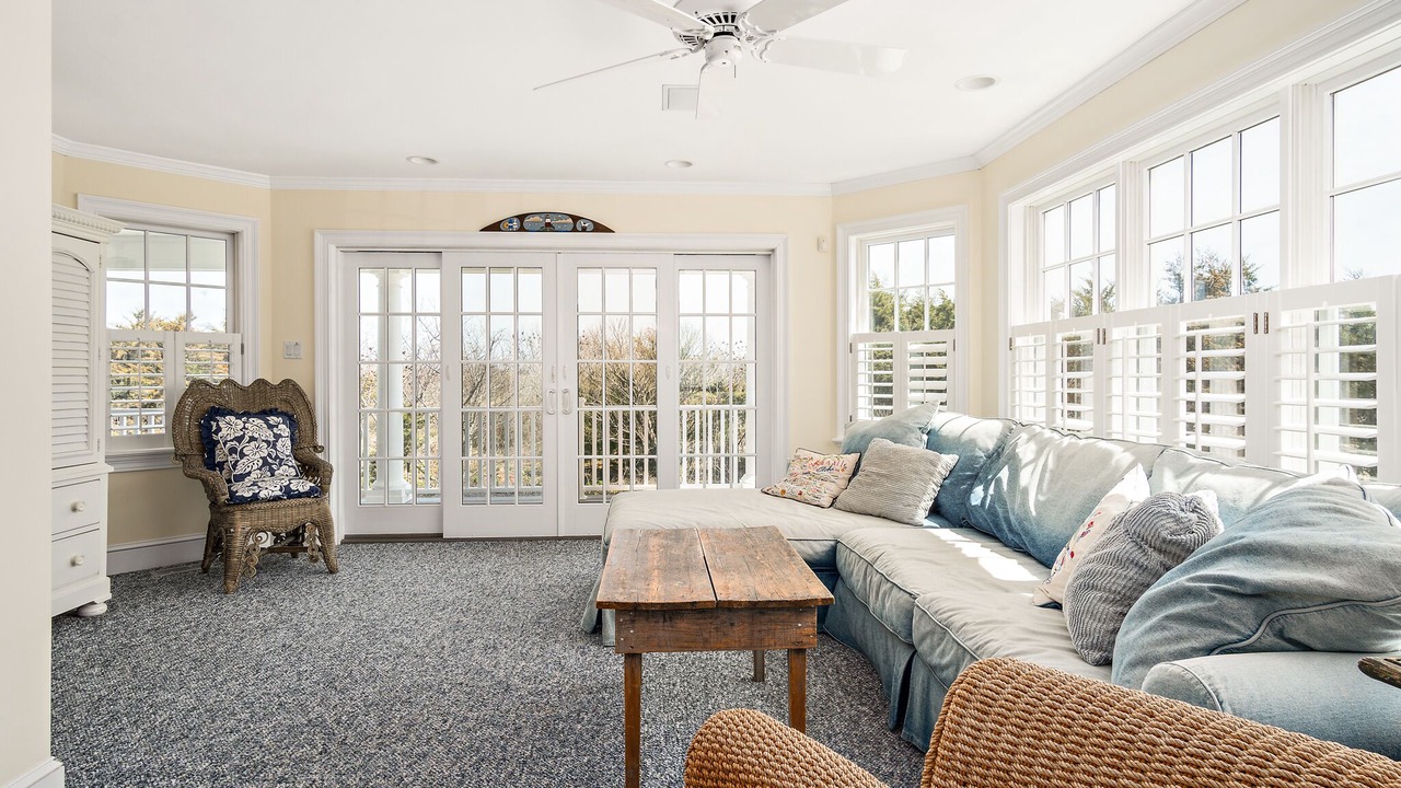 Photo of Livingroom in Avalon