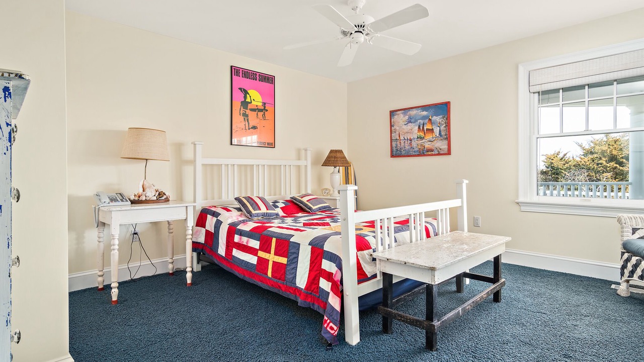 Photo of Bedroom in Avalon