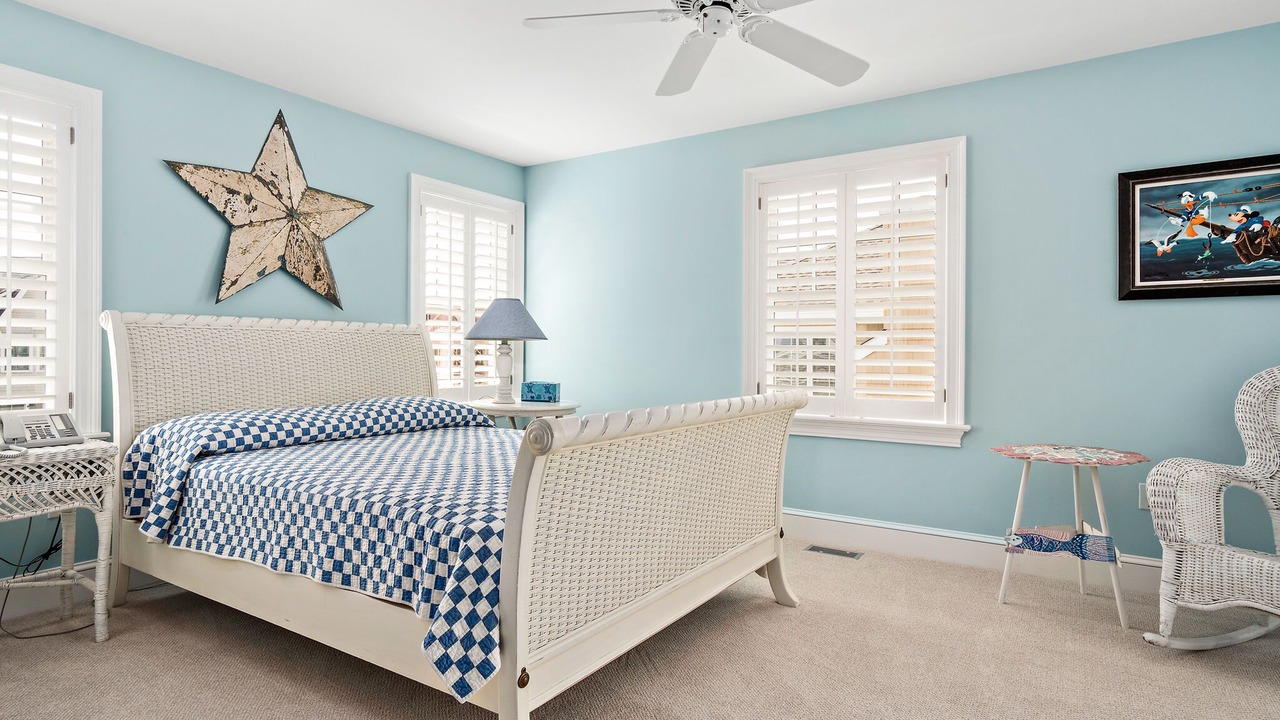 Photo of Bedroom in Avalon