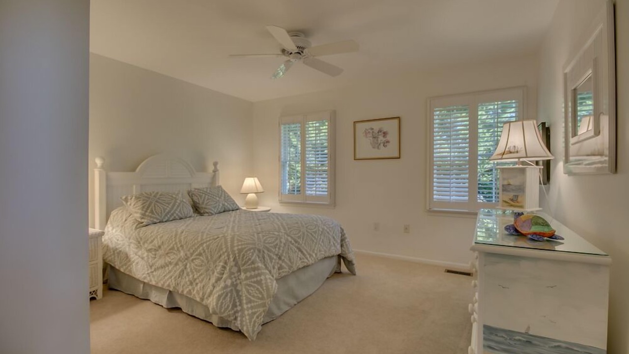 Photo of Bedroom in Avalon