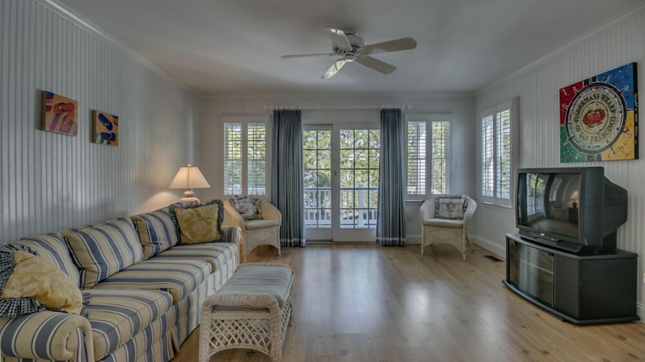 Photo of Livingroom in Avalon