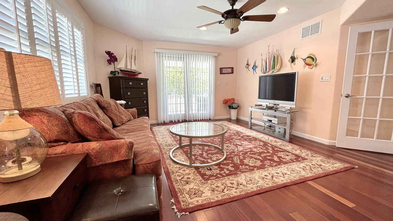 Photo of Livingroom in Avalon