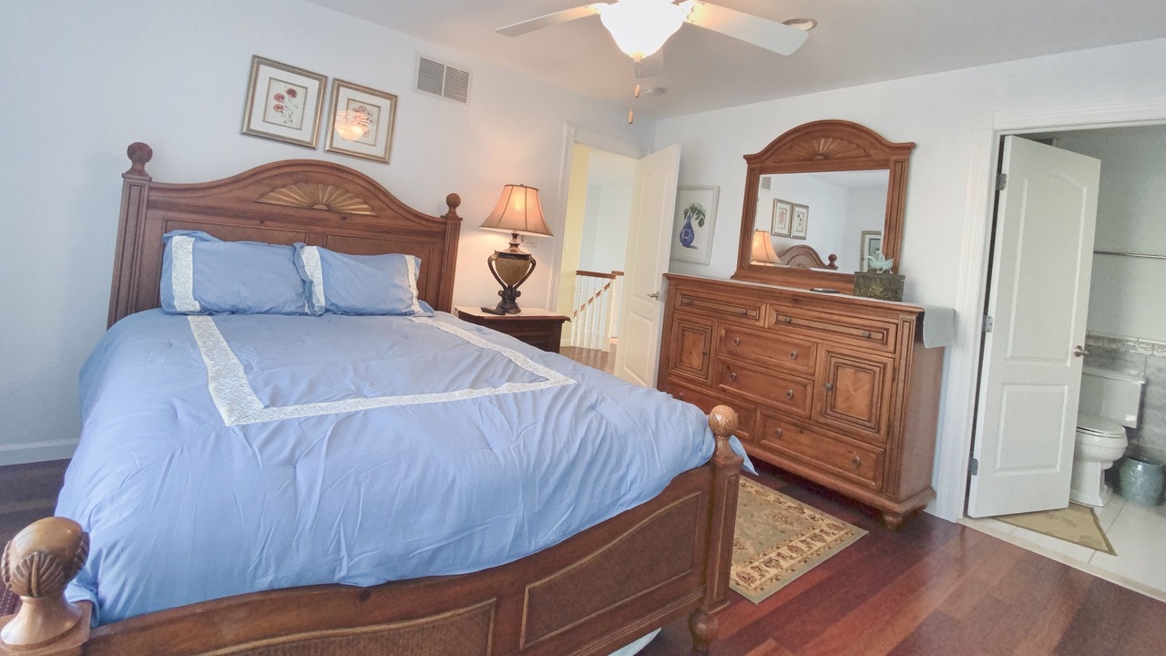 Photo of Bedroom in Avalon