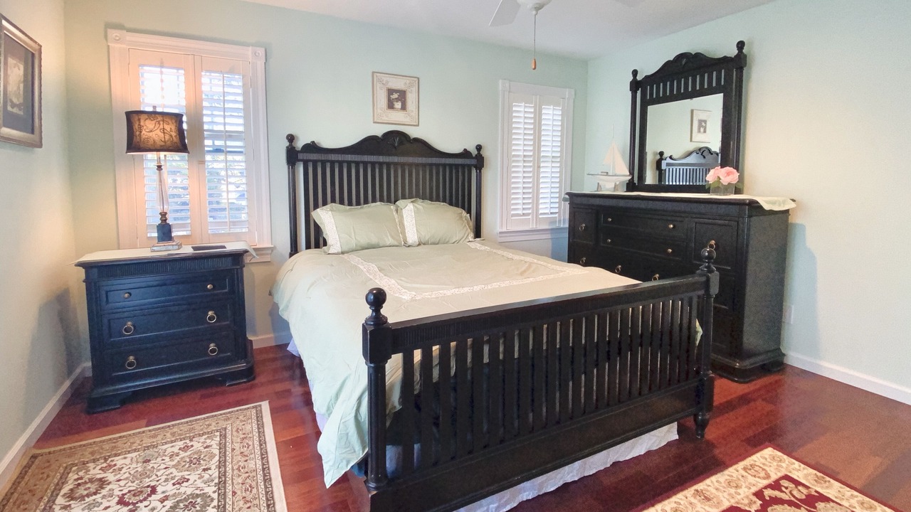 Photo of Bedroom in Avalon