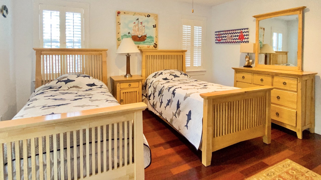 Photo of Bedroom in Avalon
