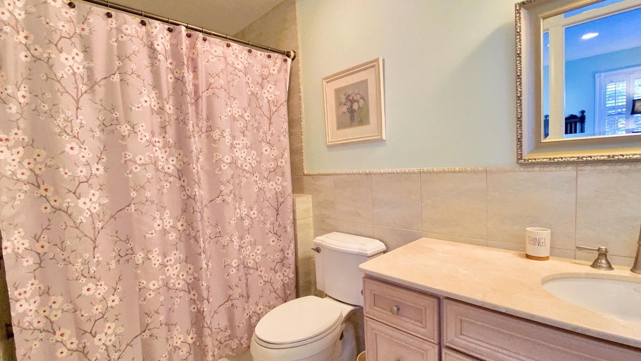 Photo of Bathroom in Avalon