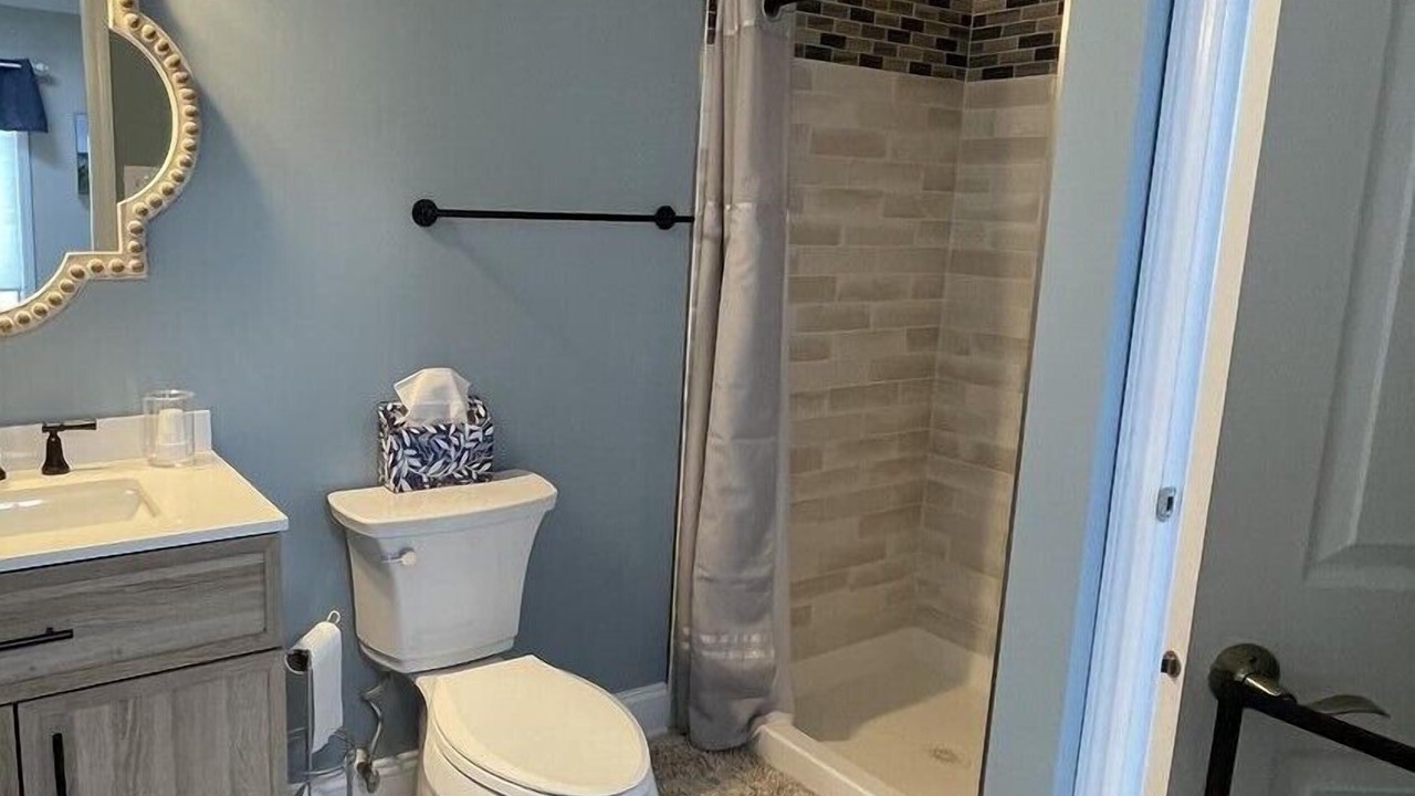 Photo of Bathroom in Townsend's Inlet