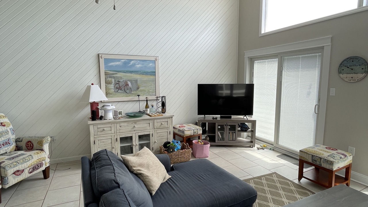 Photo of Livingroom in Townsend's Inlet