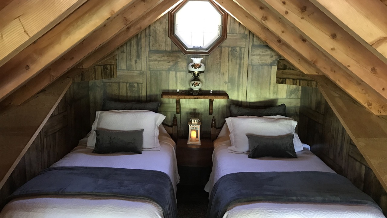 Photo of Bedroom in Town of Denning