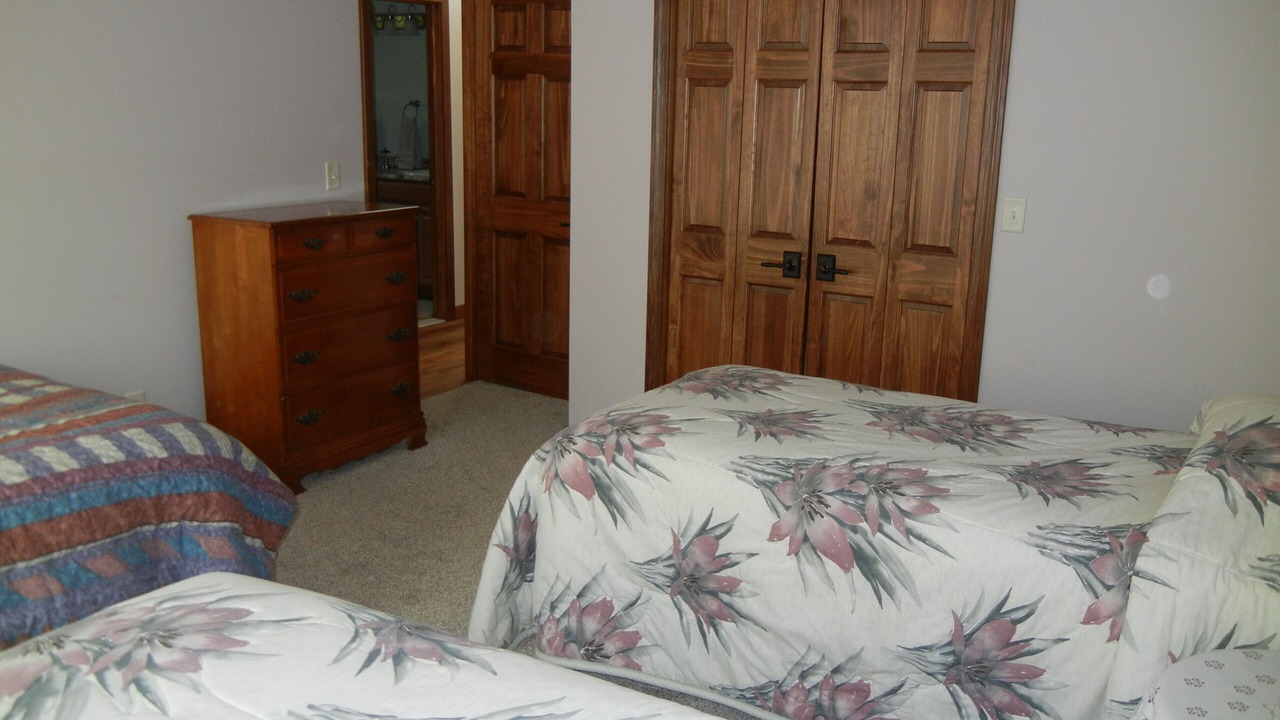 Photo of Bedroom in Kelleys Island