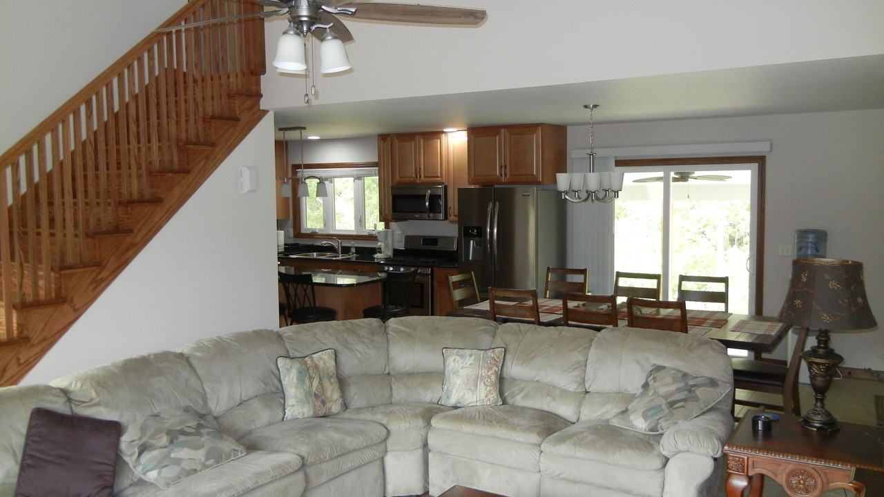 Photo of Livingroom in Kelleys Island