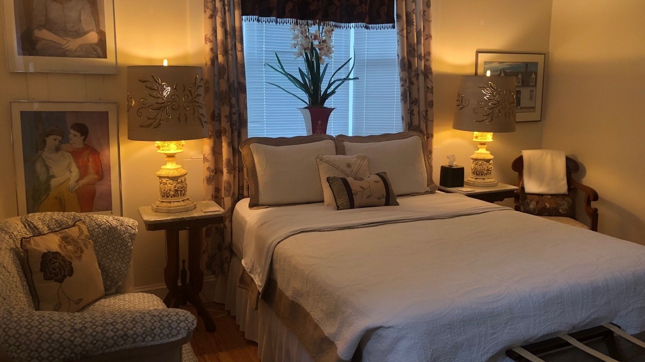 Photo of Bedroom in Berkeley Springs