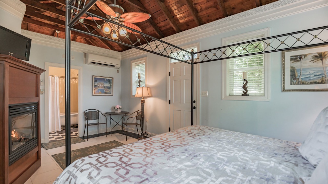 Photo of Bedroom in Barstow