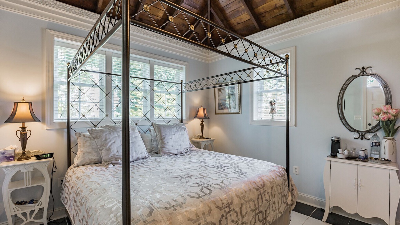 Photo of Bedroom in Barstow