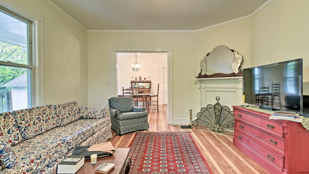 Photo of Livingroom in Millburn