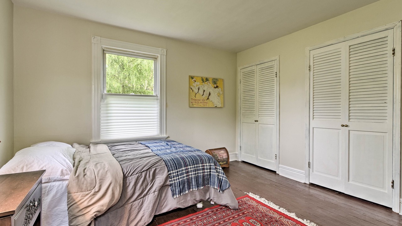 Photo of Bedroom in Millburn