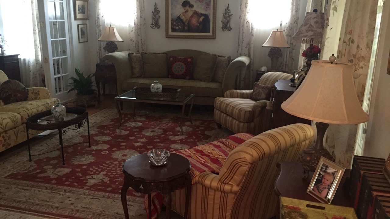 Photo of Livingroom in Spring Lake