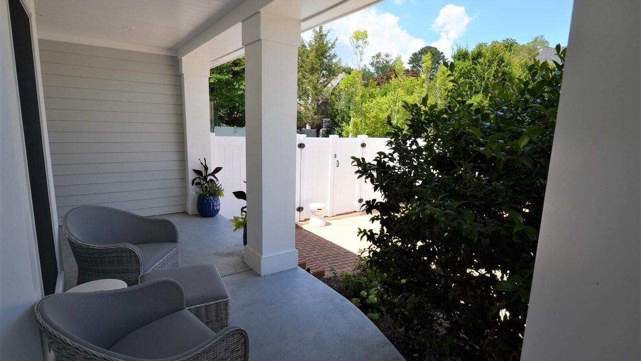 Photo of Patio Balcony in The Pines