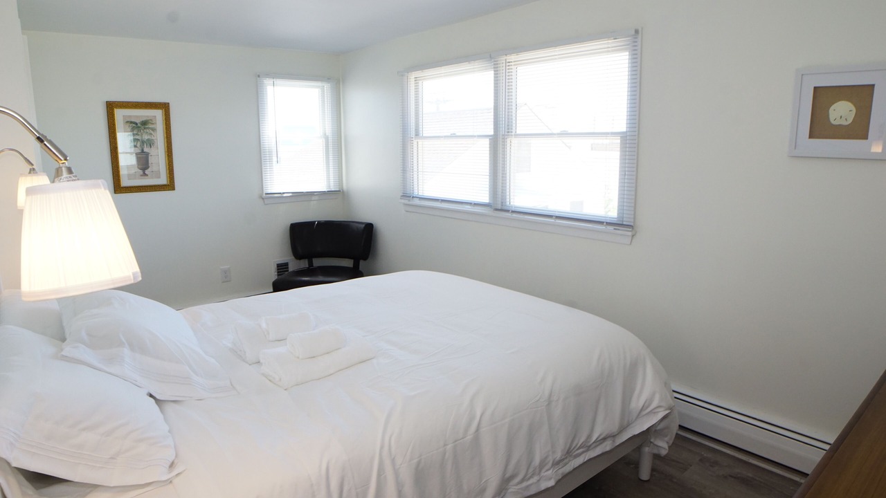 Photo of Bedroom in Seaside Heights