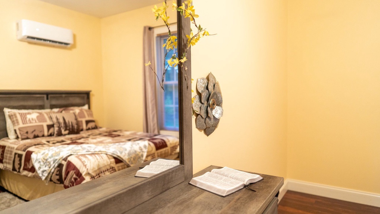 Photo of Bedroom in Howard