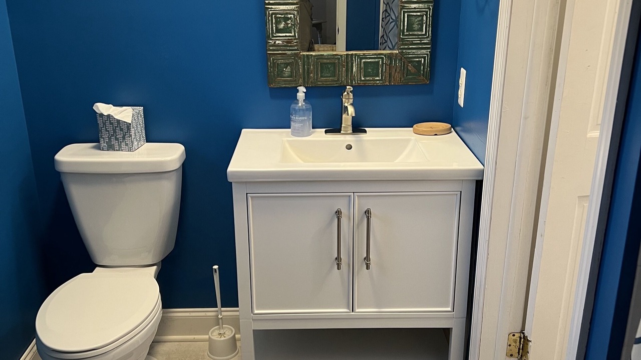 Photo of Bathroom in Osborn Island