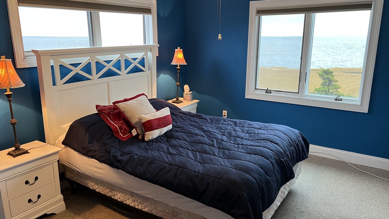 Photo of Bedroom in Osborn Island