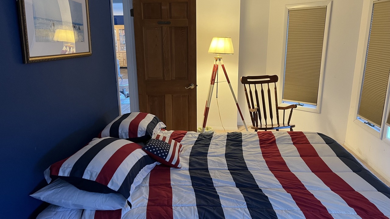 Photo of Bedroom in Osborn Island
