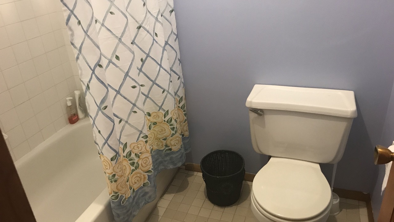 Photo of Bathroom in Osborn Island