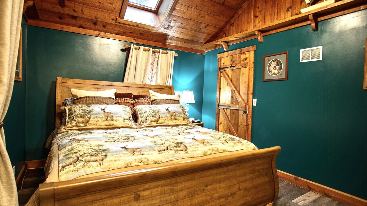 Photo of Bedroom in Mill Run