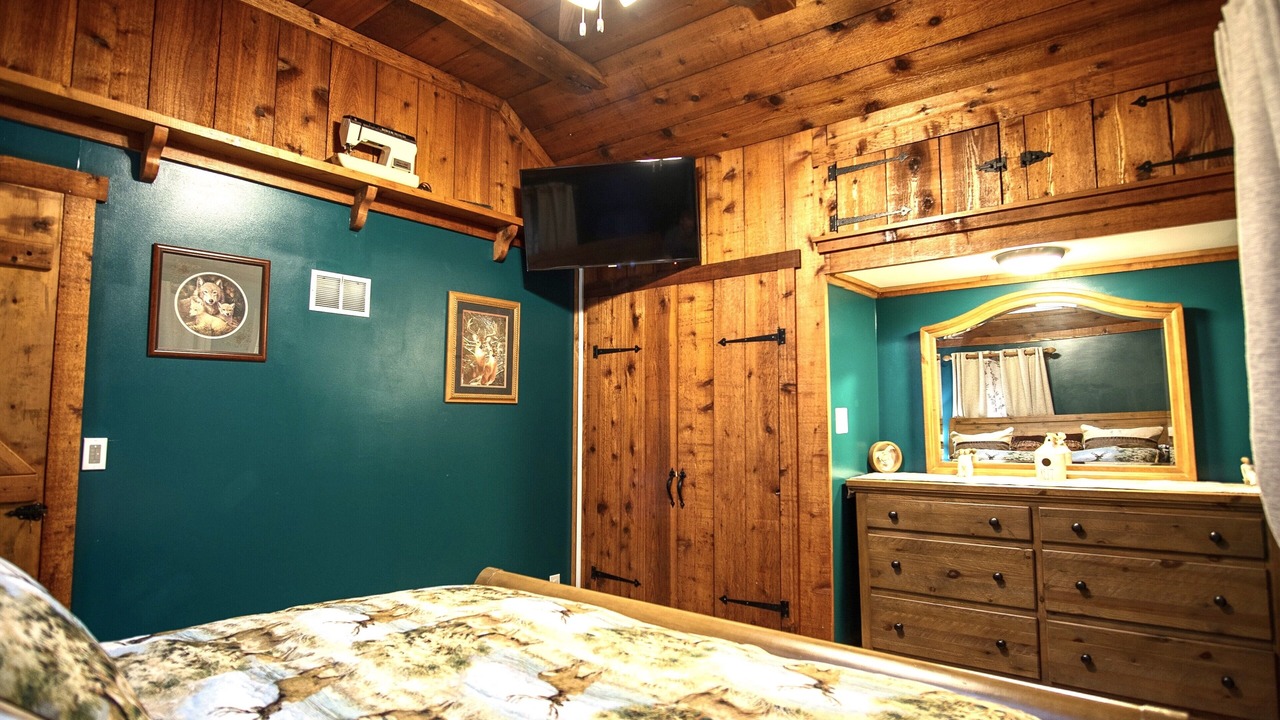 Photo of Bedroom in Mill Run